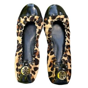 Tory Burch Abbey Leopard Print Calf Hair Patent Cap Toe Ballet Flat Size 7M